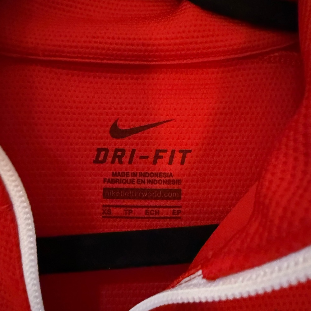 NWOT Nike Dri-Fit Red and White Sports Jacket - Picture 8 of 8